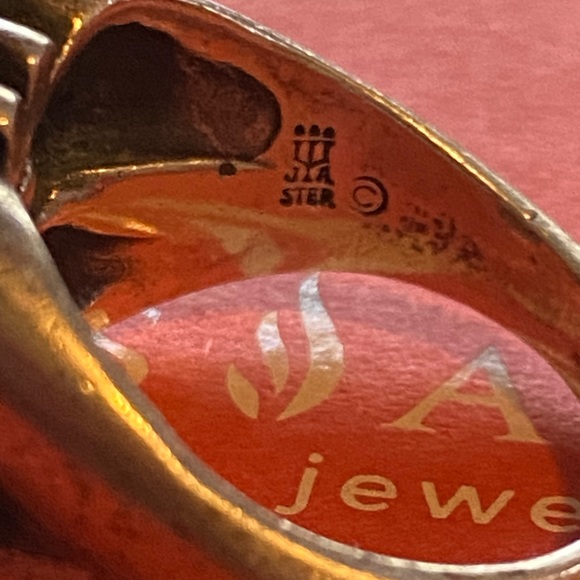 James Avery Retired Wide Butterfly ring size 7.5 - Picture 3 of 4